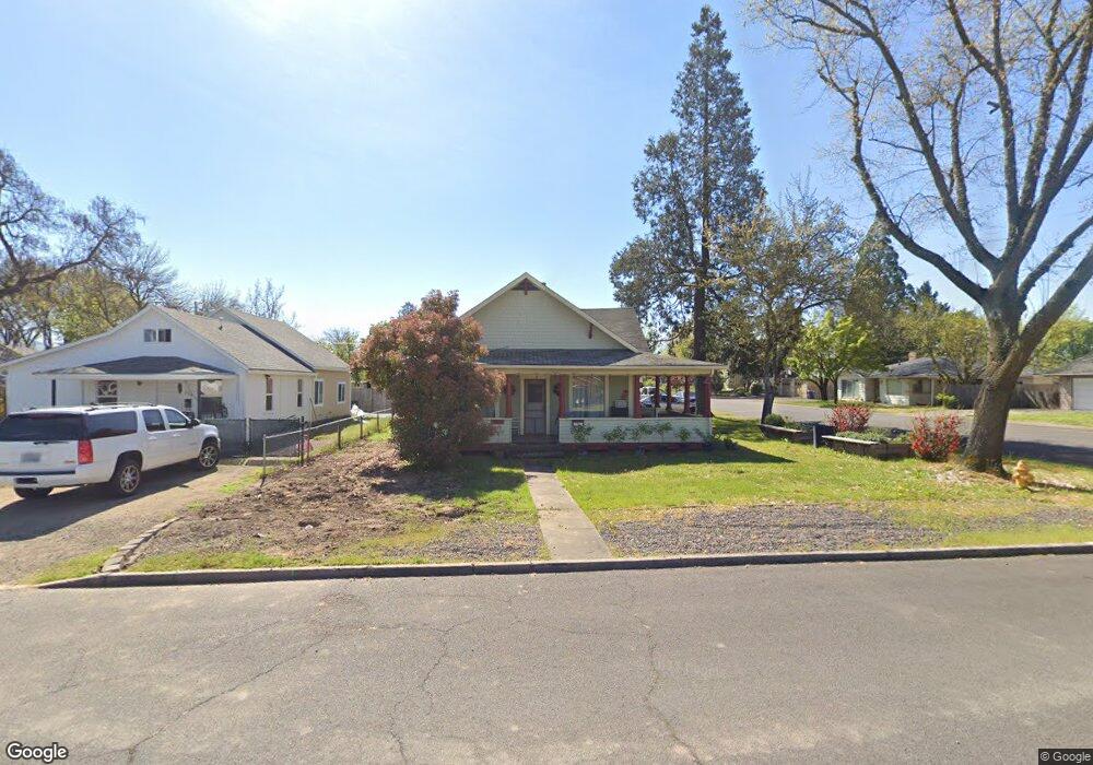 514 Laurel St, Central Point, OR 97502 - photo 1