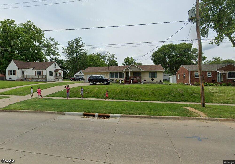 3404 E 29th St, Des Moines, IA 50317 - photo 1