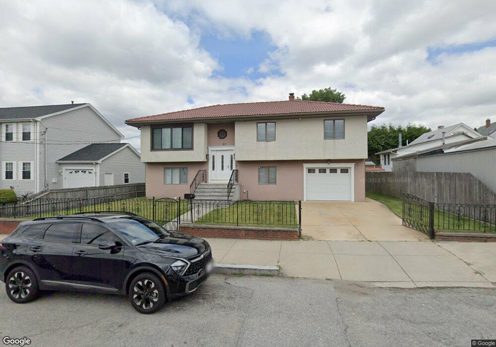 40 Emery St, Fall River, MA 02724 - photo 1