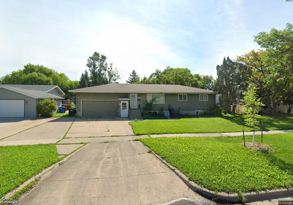 1420 16th St S, Fargo, ND 58103 - photo 1