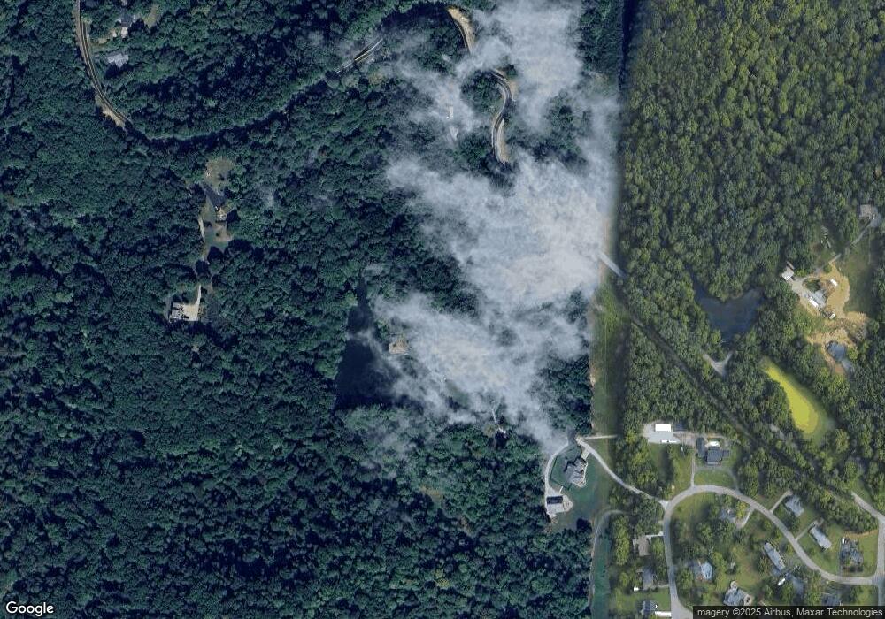 1 Gainsborough Rd, New Albany, IN 47150 - photo 1