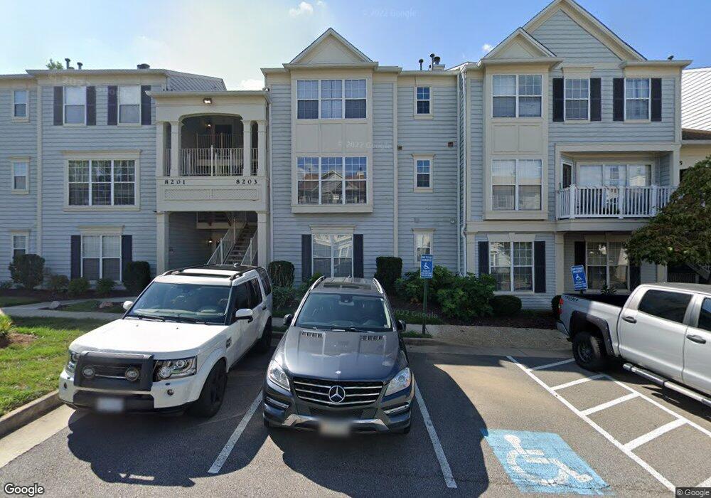 8203 Crossbrook Ct, Lorton, VA 22079 - photo 1