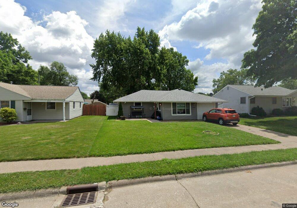 2015 N Nevada Ave, Davenport, IA 52804 - photo 1
