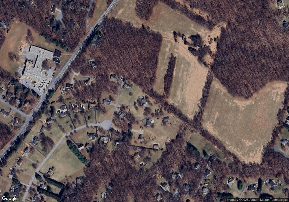 5603 Concord Dr, Sykesville, MD 21784 - photo 1