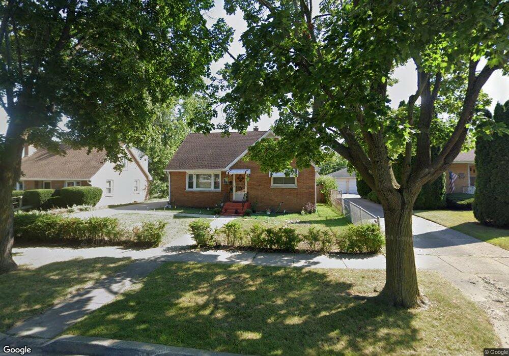 2417 9th Pkwy unit 2, Waukegan, IL 60085 - photo 1