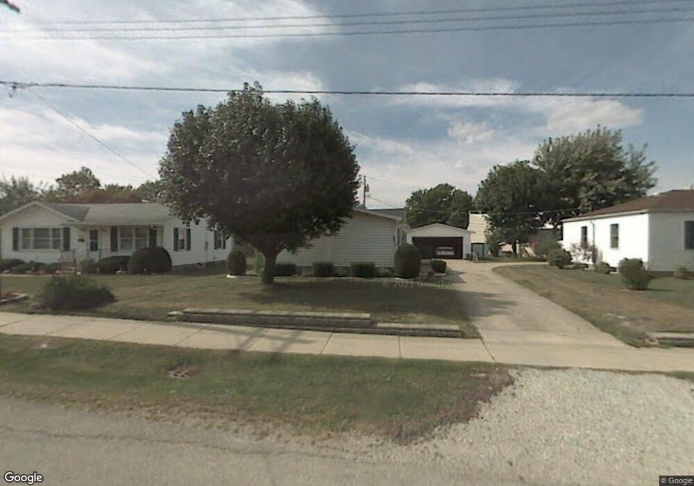 309 N Henrietta St, Effingham, IL 62401 - photo 1
