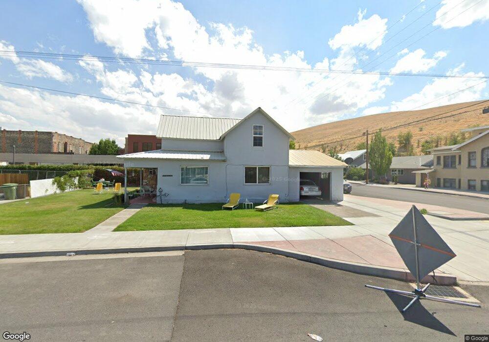 180 W Center St, Heppner, OR 97836 - photo 1