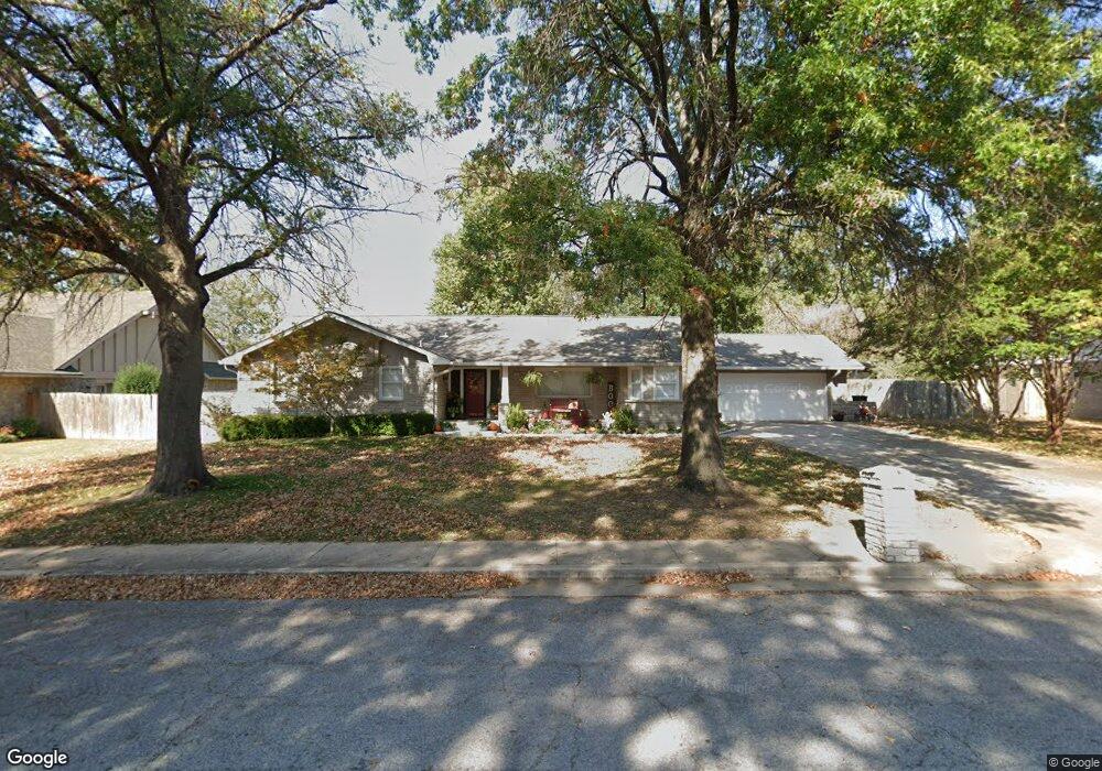 1212 W Vandever Blvd, Broken Arrow, OK 74012 - photo 1