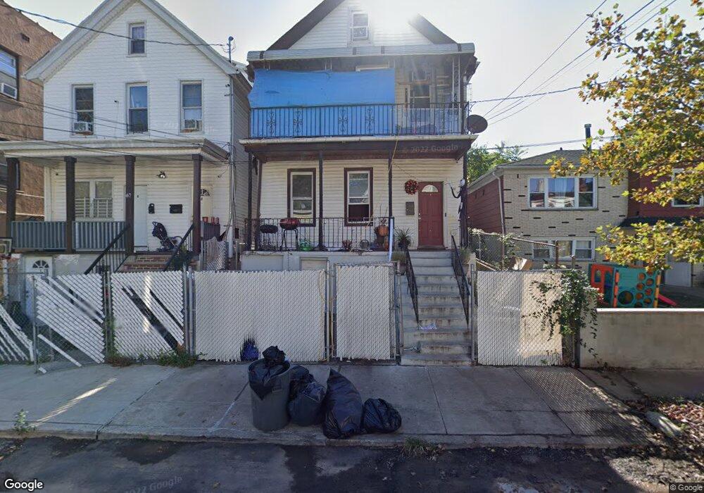 42 Tompkins St, Staten Island, NY 10304 - photo 1