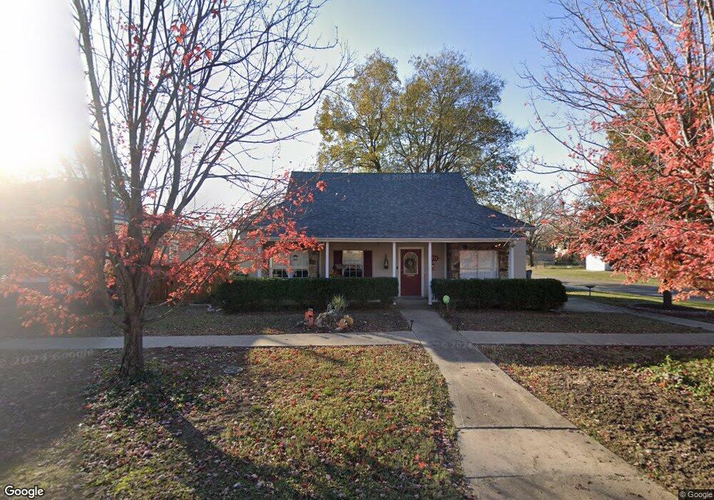 711 W Gentry St, Henryetta, OK 74437 - photo 1