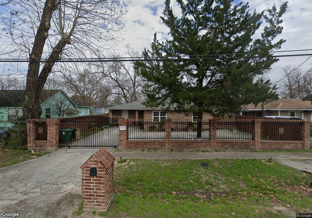 2329 Schilder Dr, Houston, TX 77093 - photo 1