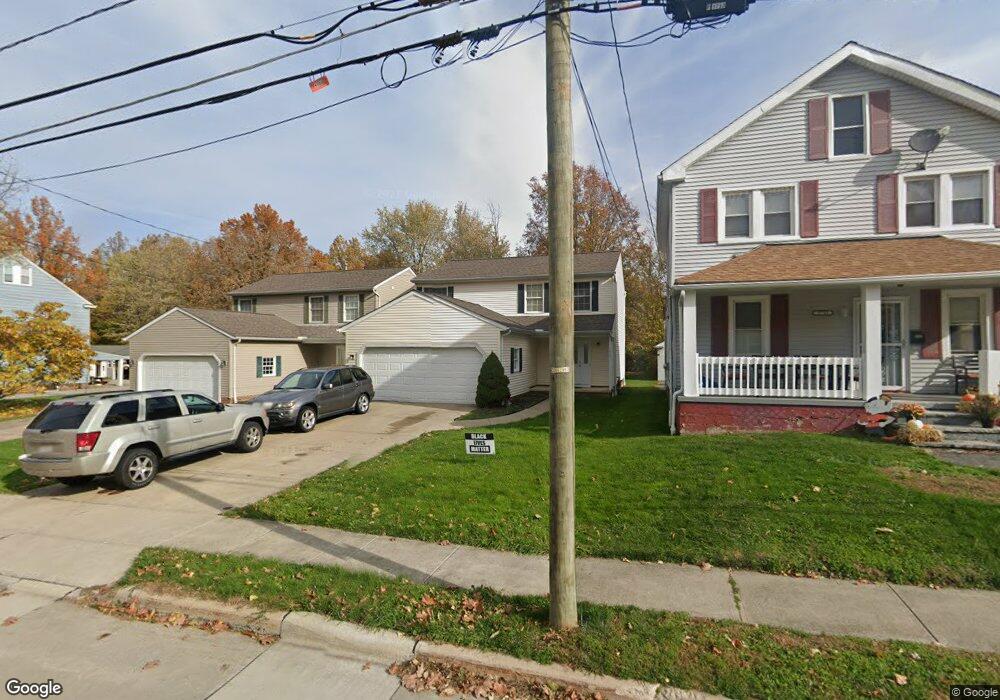 1727 Robindale St, Wickliffe, OH 44092 - photo 1