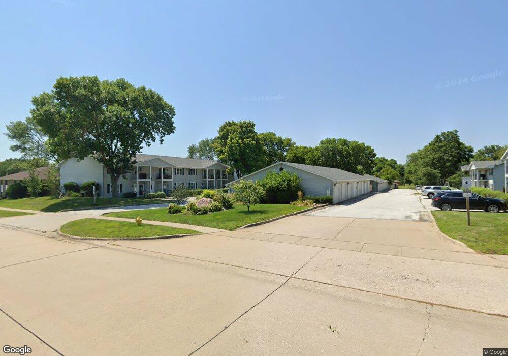 1208 49th St, West Des Moines, IA 50266 - photo 1