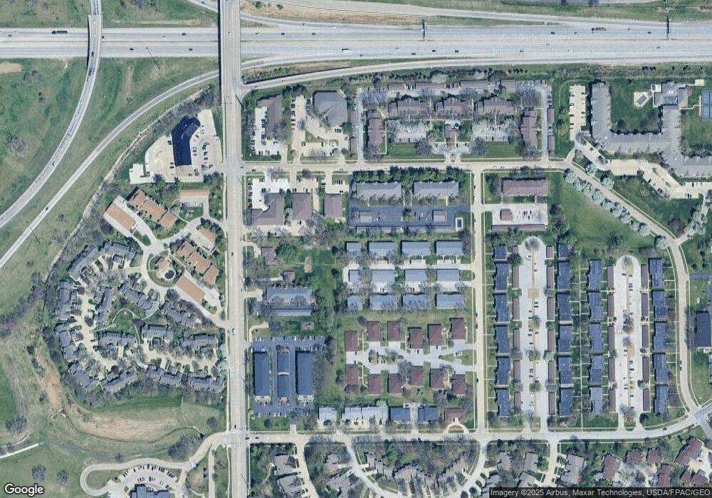 1236 49th St unit 4, West Des Moines, IA 50266 - photo 1