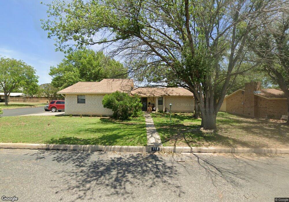 212 Glenmoor Dr, Fredericksburg, TX 78624 - photo 1