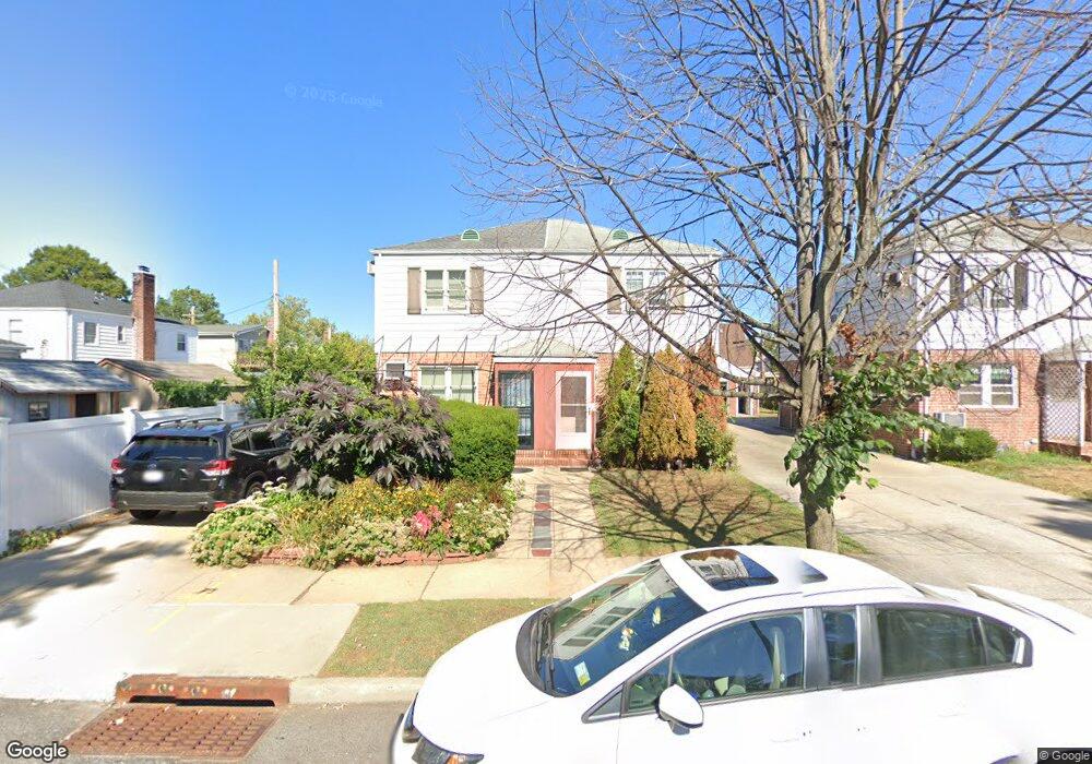 7613 251st St, Bellerose, NY 11426 - photo 1