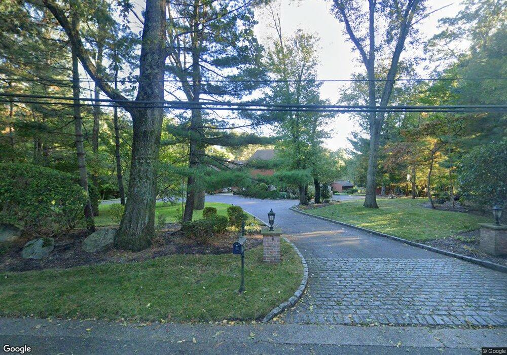 8 Ferncote Ln, Glen Head, NY 11545 - photo 1