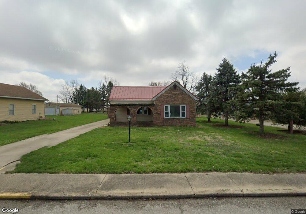 319 E Sherman St, Windfall, IN 46076 - photo 1