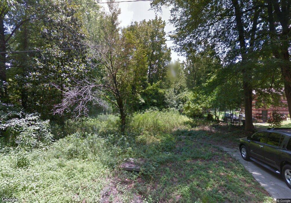 1610 Mathis Cir, Macon, GA 31206 - photo 1