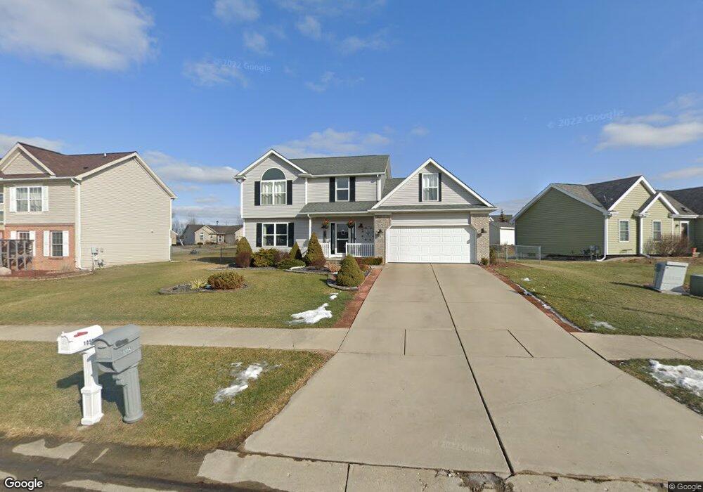 1054 Sturbridge Ln, Davison, MI 48423 - photo 1