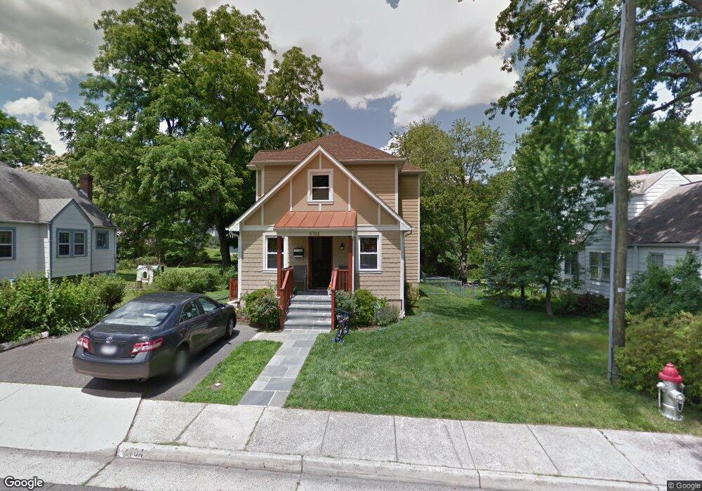 6704 Osborn St, Falls Church, VA 22046 - photo 1