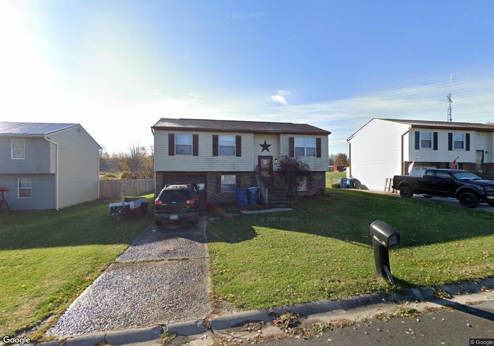 94 Silver St, Kenton, OH 43326 - photo 1