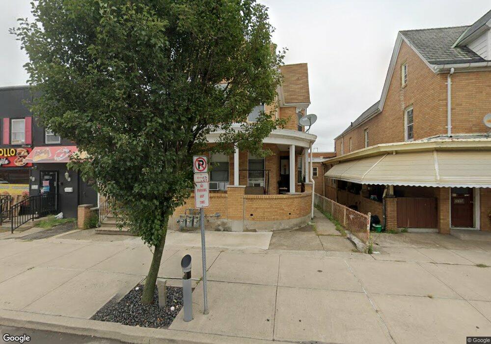 229 E Broad St, Hazleton, PA 18201 - photo 1