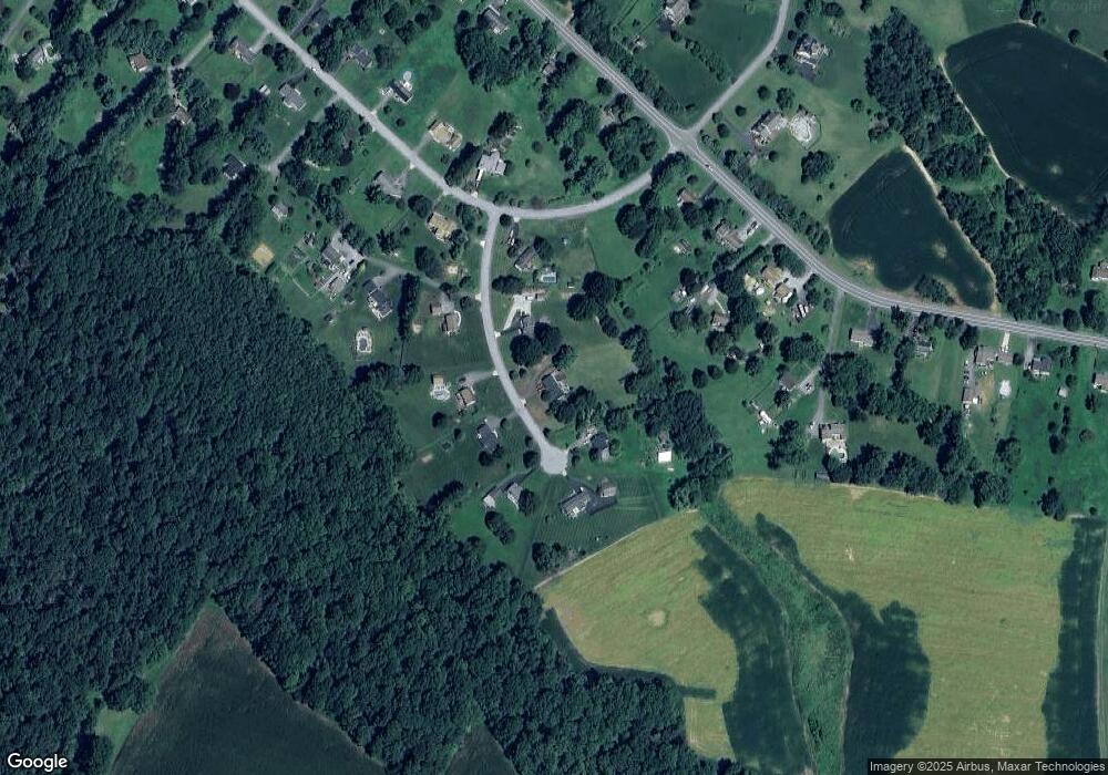 890 Severn Ct, Sykesville, MD 21784 - photo 1