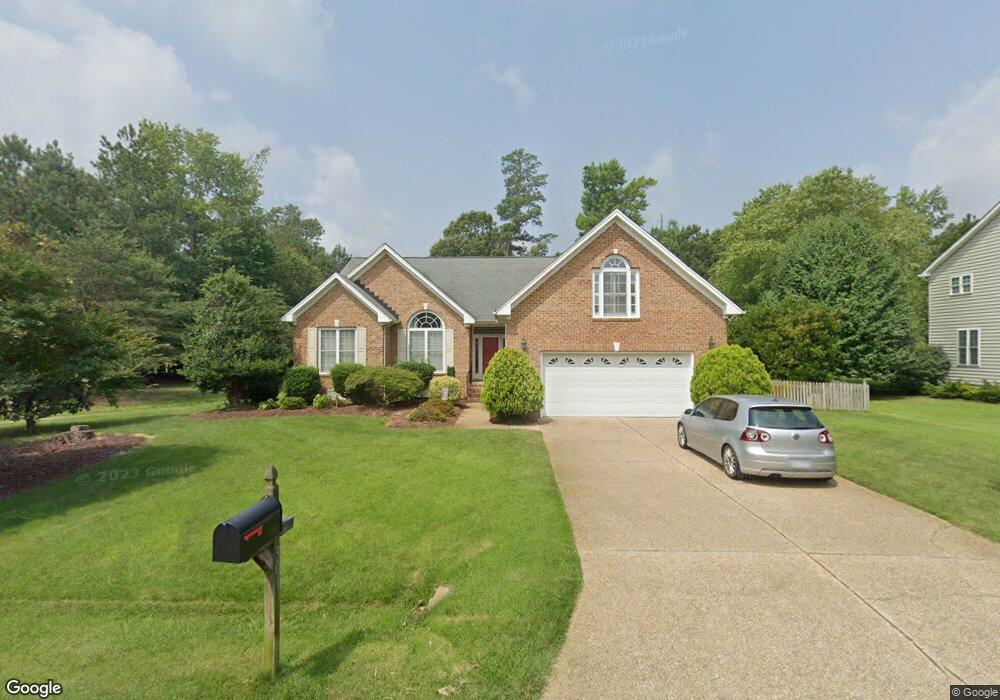 301 Middle Rd, Yorktown, VA 23692 - photo 1