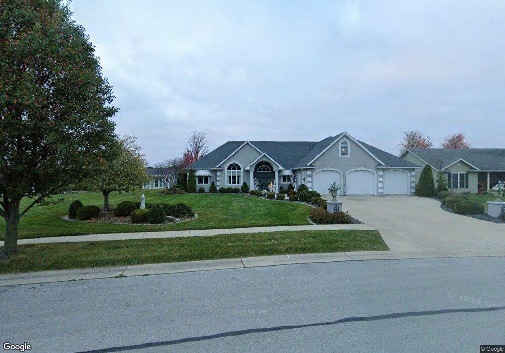 1515 Springfield Ave, Wapakoneta, OH 45895 - photo 1