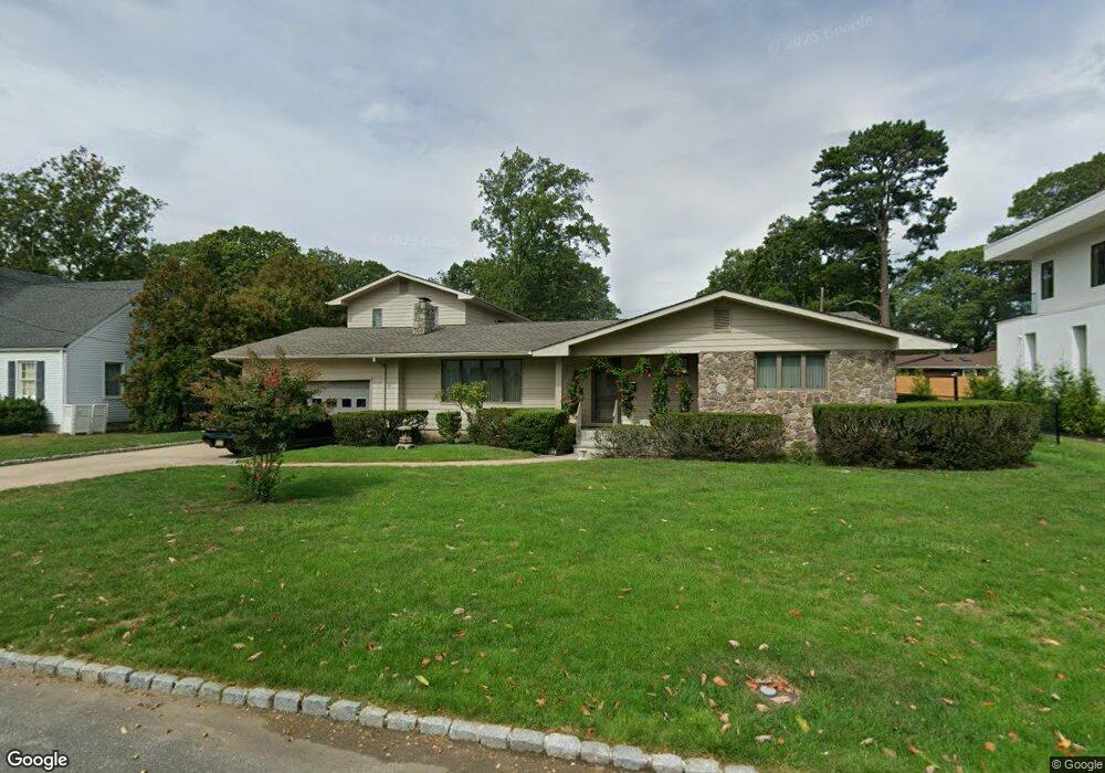 289 Jerome Ave, Oakhurst, NJ 07755 - photo 1