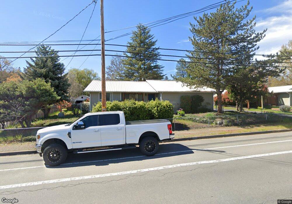 1722 NW Highland Ave, Grants Pass, OR 97526 - photo 1