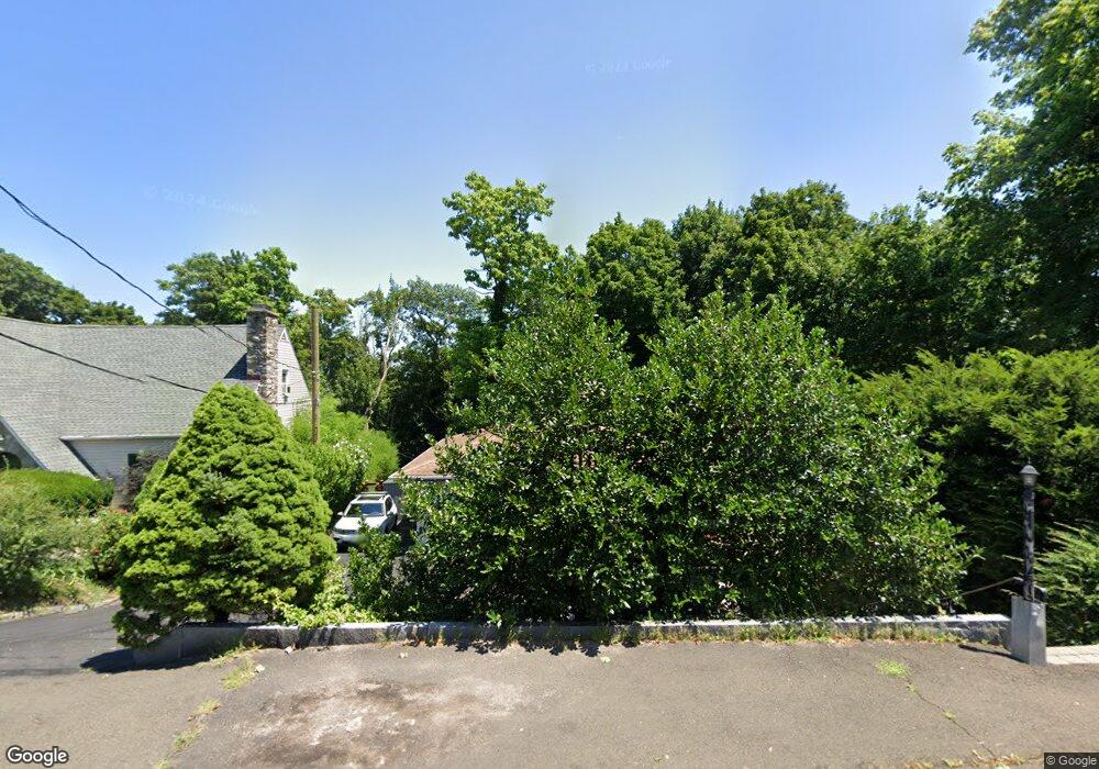 41 Sheephill Rd, Riverside, CT 06878 - photo 1