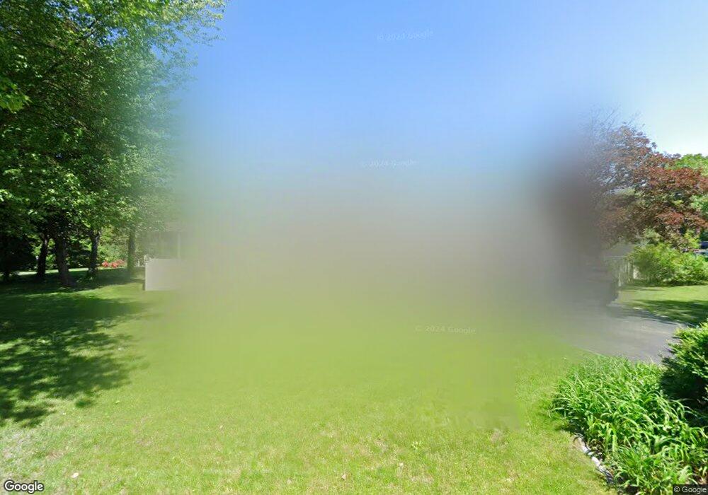 10 Edscho Ln, ComMacK, NY 11725 - photo 1