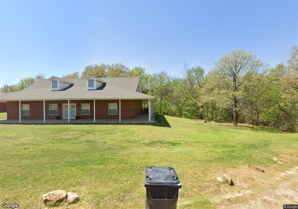 9918 Hickory Hollow Rd, Shawnee, OK 74804 - photo 1