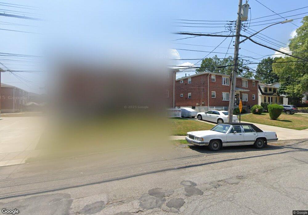 90 Snug Harbor Rd, Staten Island, NY 10310 - photo 1