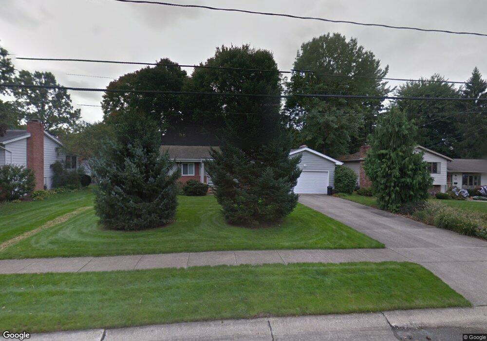 720 Ivan Dr, Kent, OH 44240 - photo 1