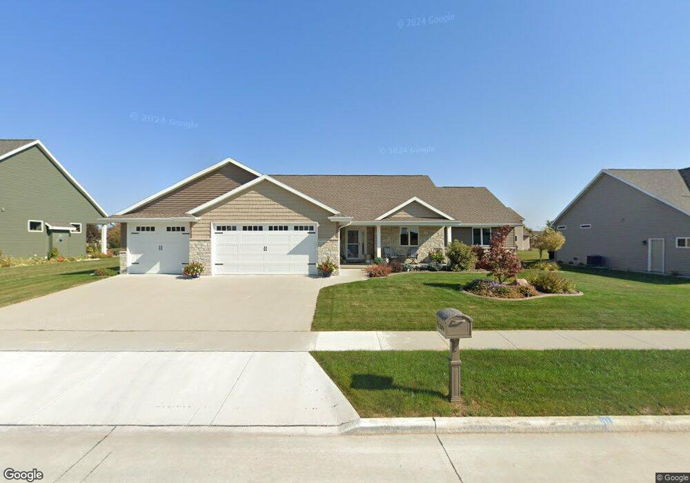 5654 N Amethyst Dr, Appleton, WI 54913 - photo 1