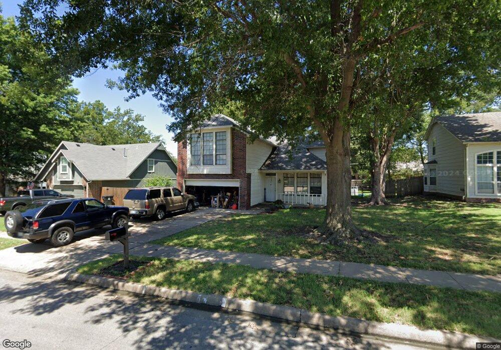 2424 W Delmar St, Broken Arrow, OK 74012 - photo 1