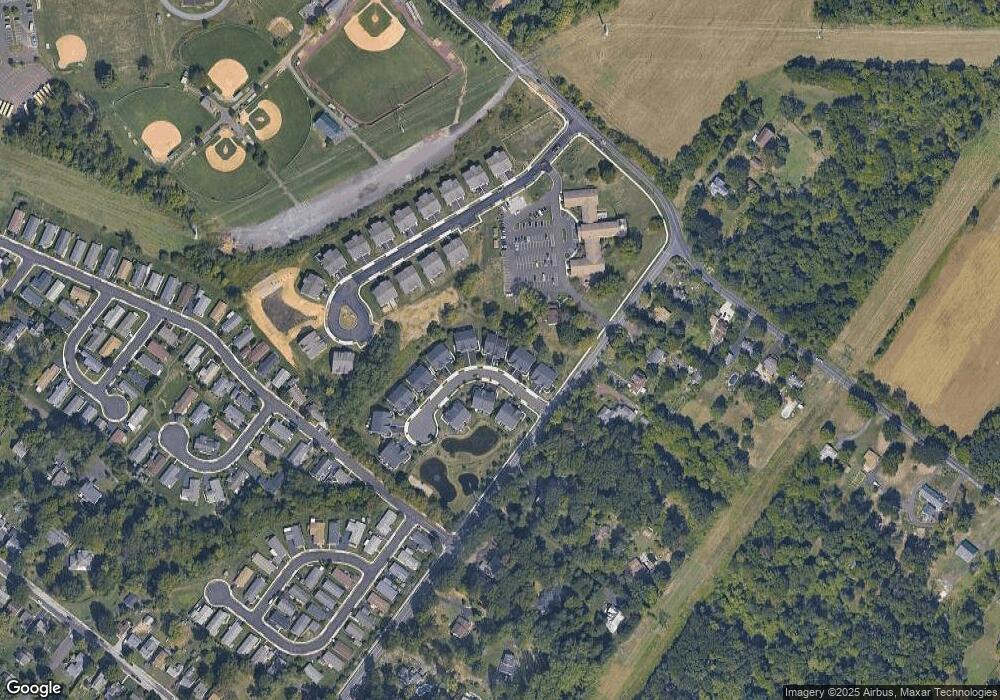 353 Newbury Ct, North Wales, PA 19454 - photo 1