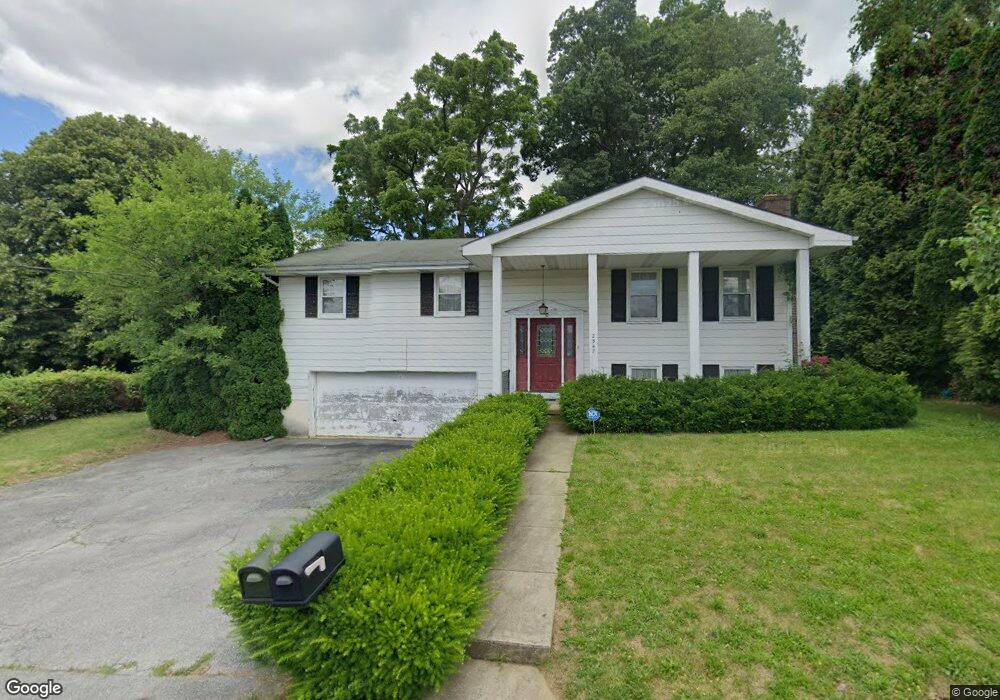 2543 26th St SW unit 2551, Allentown, PA 18103 - photo 1