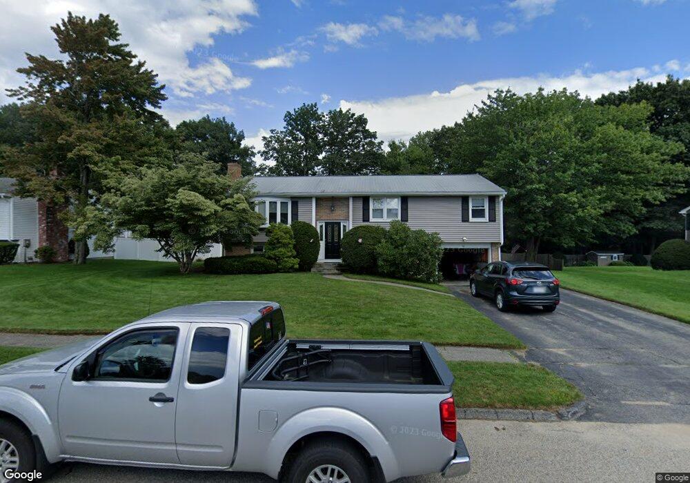 32 Acorn Dr, Holden, MA 01520 - photo 1