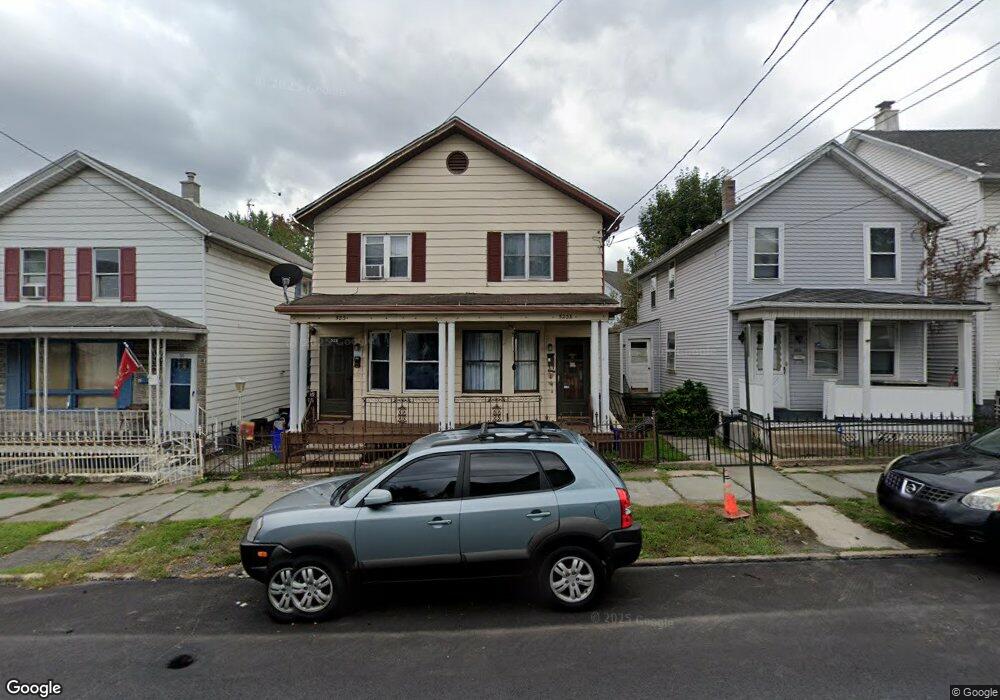 523 Broadway St unit 523 1/2, Scranton, PA 18505 - photo 1