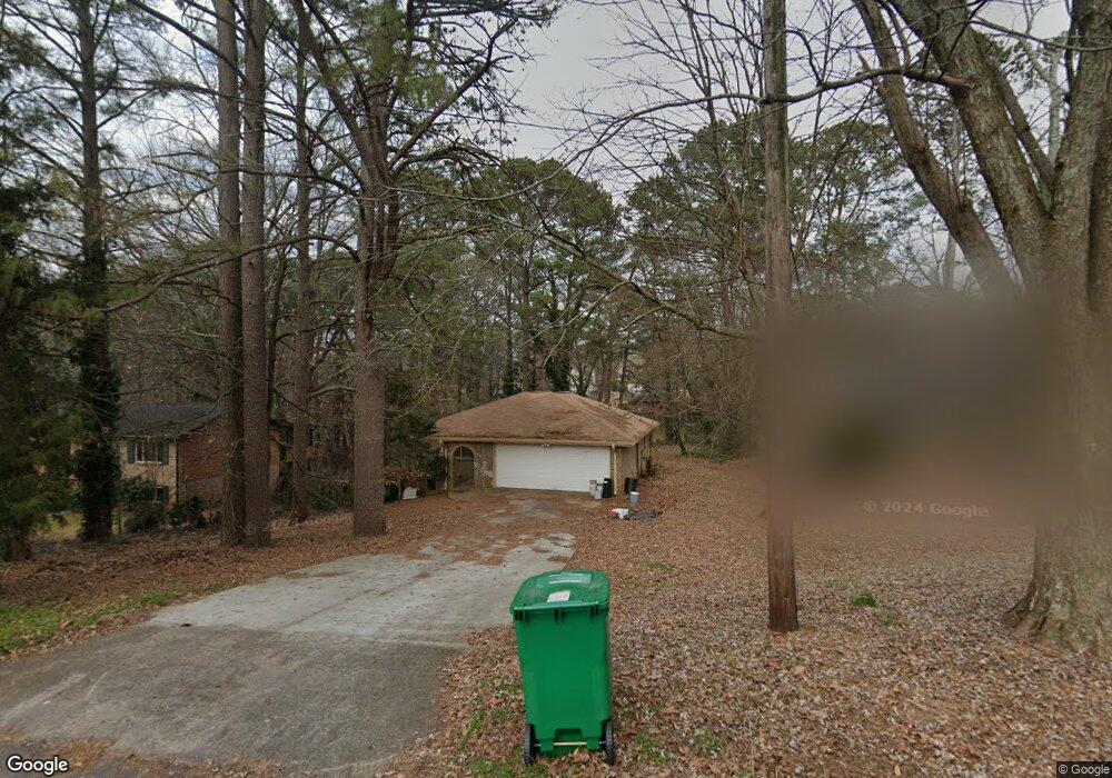 447 Oak Hill Cir, Stone Mountain, GA 30083 - photo 1