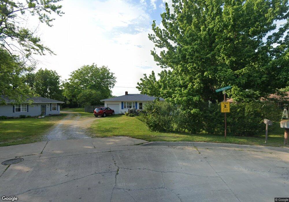 921 W San Martin St, Bolivar, MO 65613 - photo 1