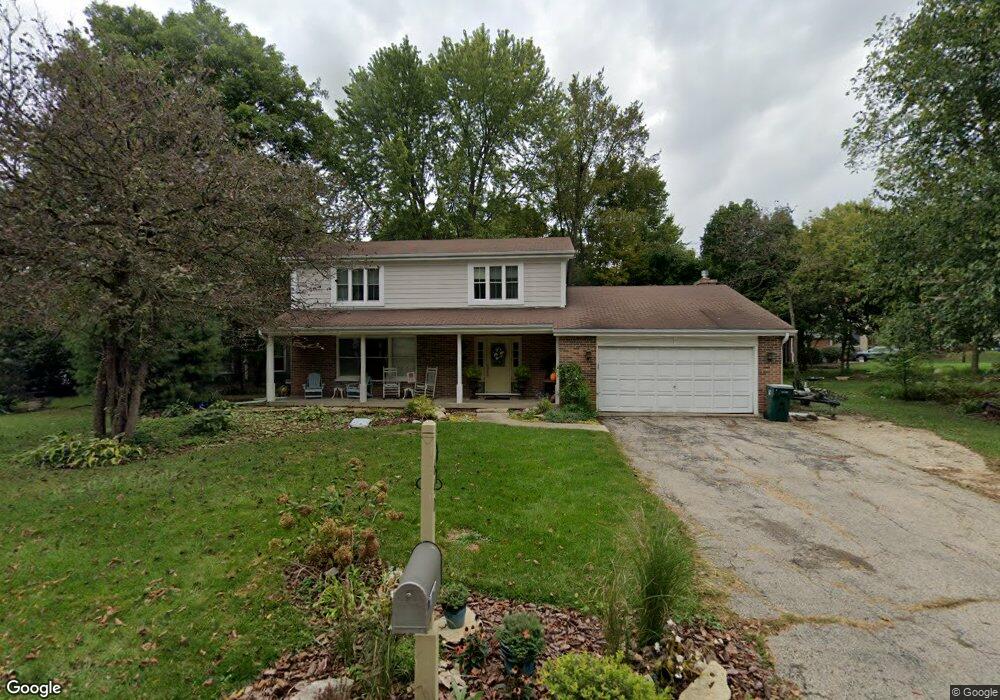 640 Violet Ln, Batavia, IL 60510 - photo 1