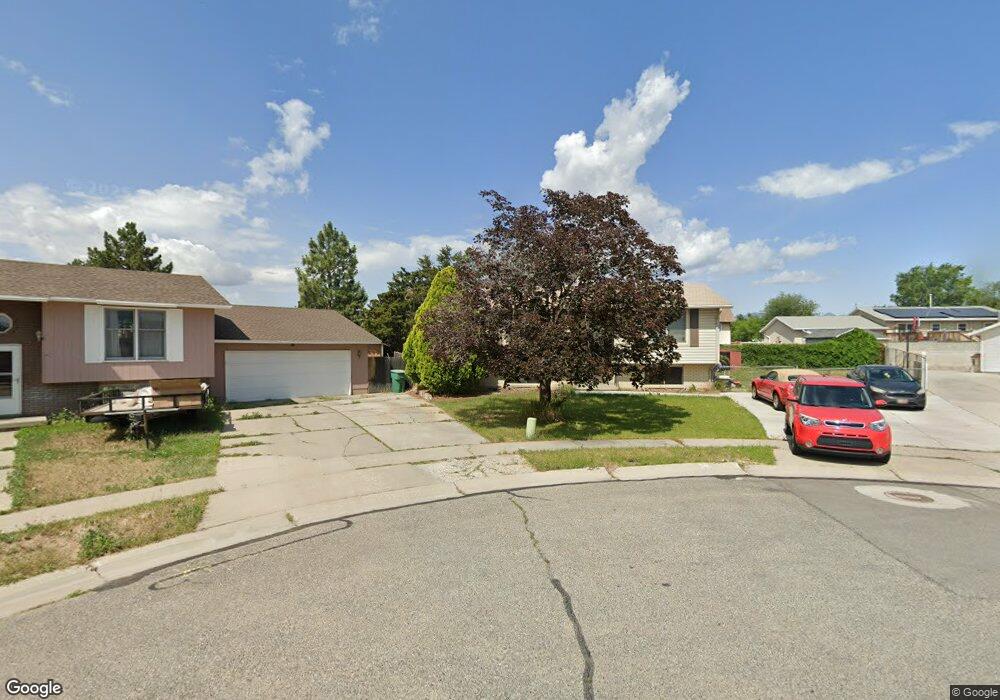 3852 Piccadilly Cir, West Jordan, UT 84088 - photo 1