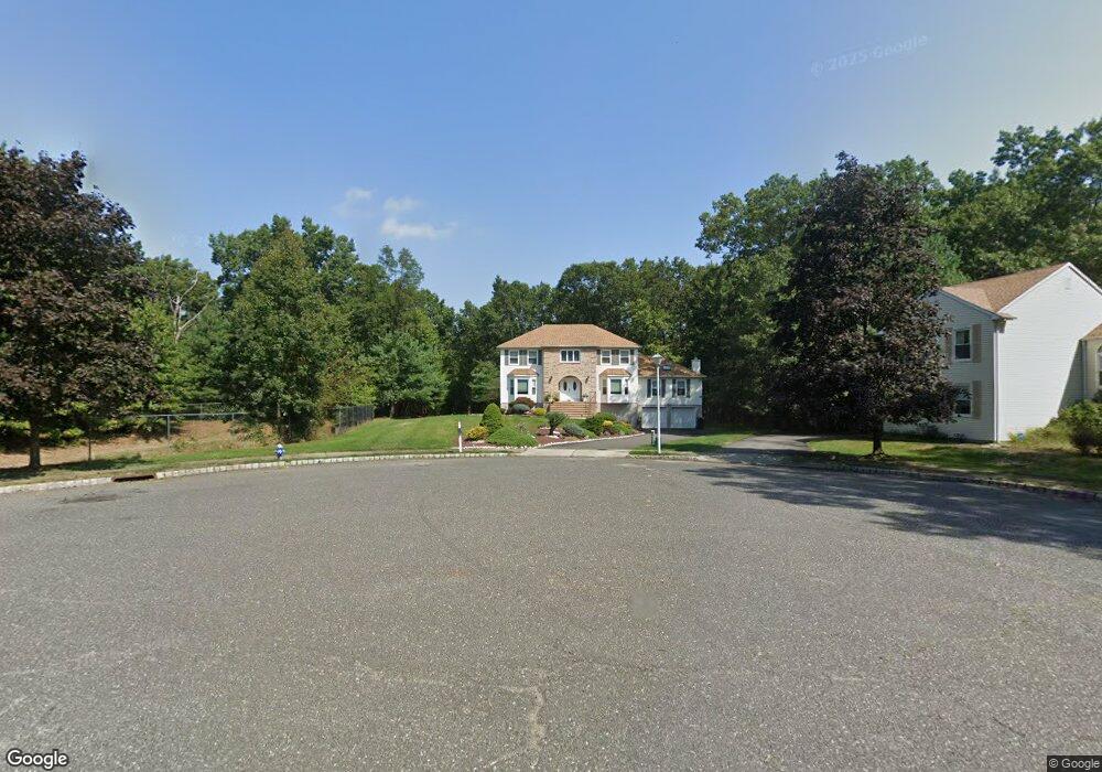 31 Bluffs Ct, Morganville, NJ 07751 - photo 1