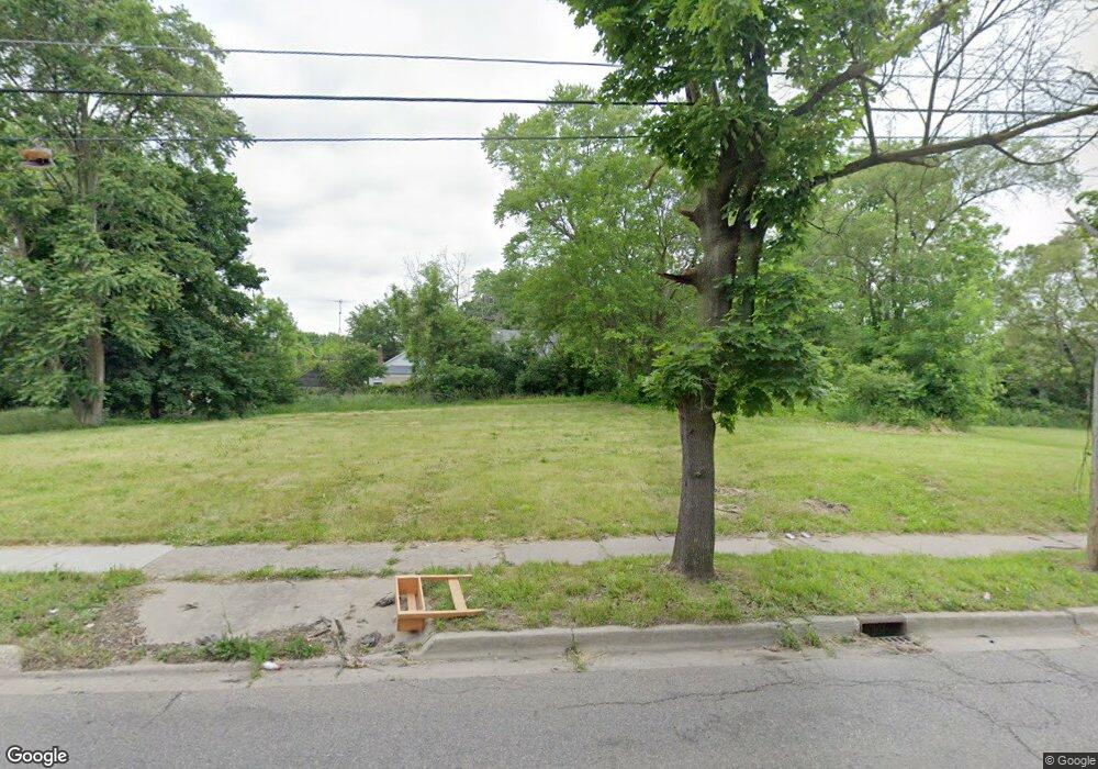 1605 N Franklin Ave, Flint, MI 48506 - photo 1