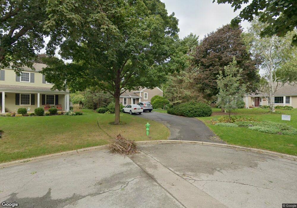 1113 Clover Ct, Batavia, IL 60510 - photo 1